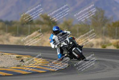 media/Dec-17-2022-SoCal Trackdays (Sat) [[224abd9271]]/Turn 7 Set 1 (1125am)/